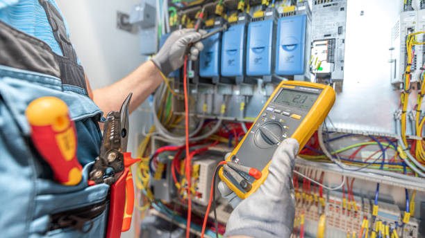 Best Affordable Emergency Electrician  in Carrizo Hill, TX